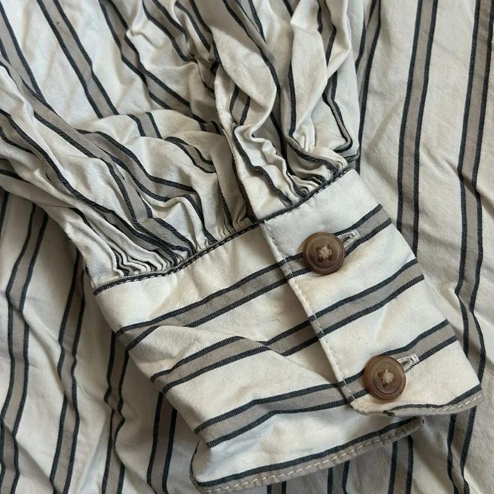👚3/$20 👚 Old Navy Women’s Striped Puff-Sleeve Henley Shirt
